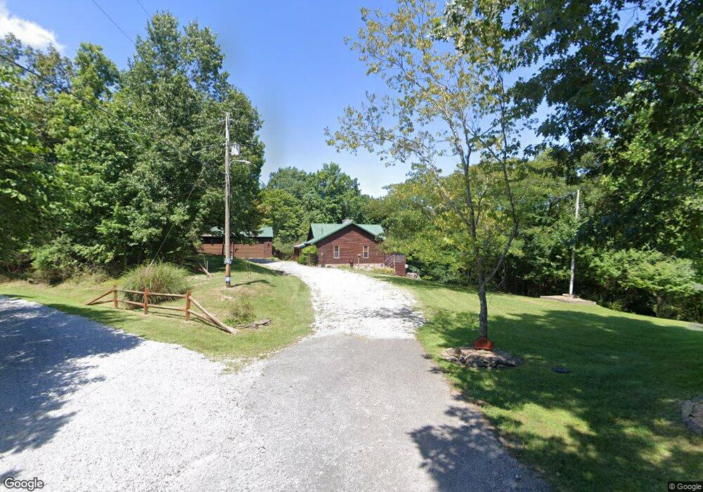 974 Lakeview Dr, Bloomfield, KY 40008 - photo 1