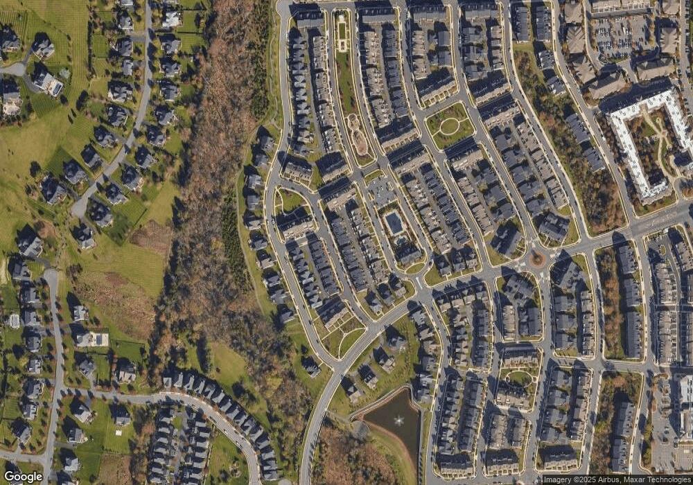 22560 Ocean Cliff Square, Ashburn, VA 20148 - photo 1