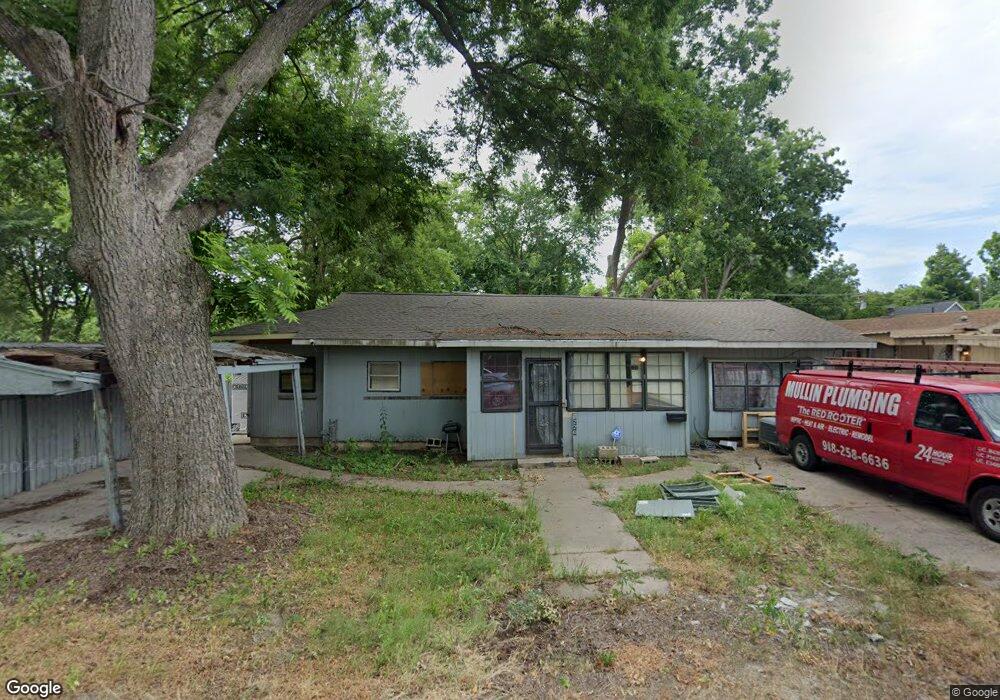 220 E Maple St, Skiatook, OK 74070 - photo 1