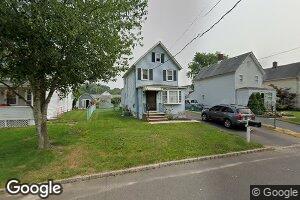 32 John St, Helmetta, NJ 08828