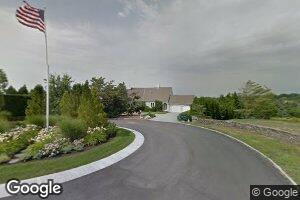 25 Ocean Heights Rd, Newport, RI 02840