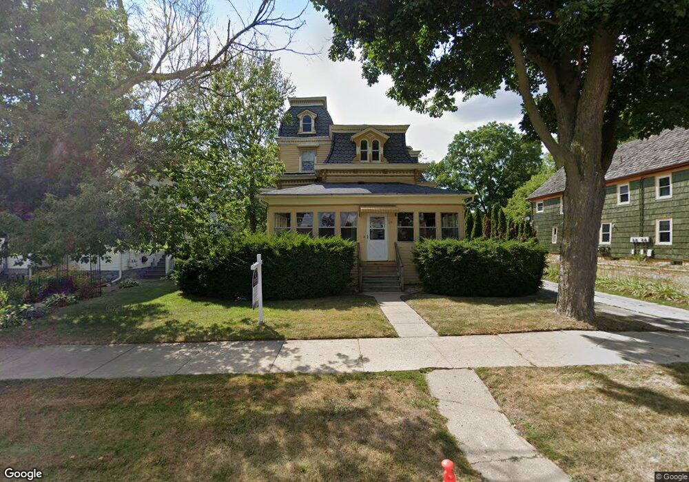 815 N Capitol Ave unit B, Lansing, MI 48906 - photo 1