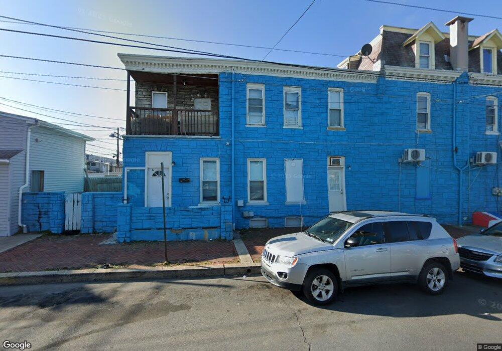 1575 N 10th St, Reading, PA 19604 - photo 1