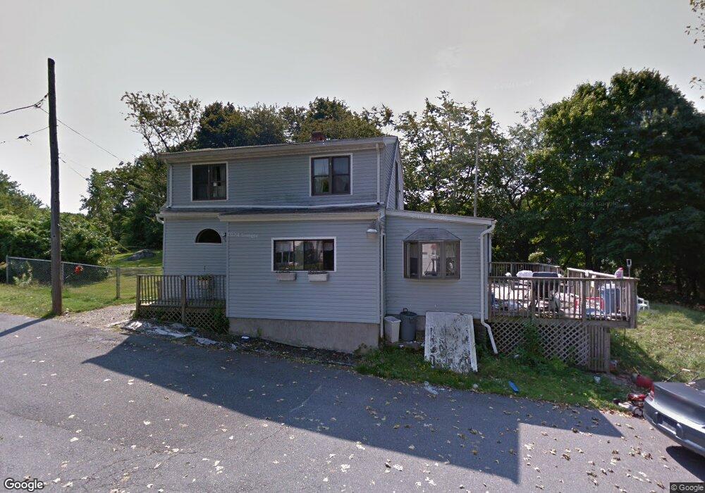 58 Clinton Ave, Saugus, MA 01906 - photo 1