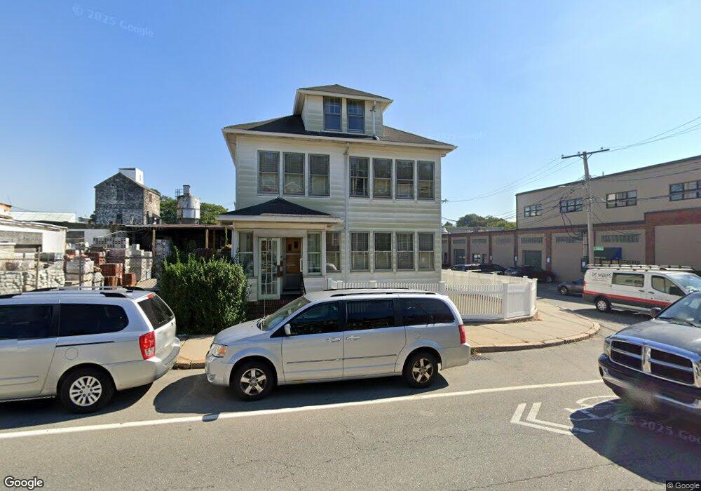 207 Arlington St, Watertown, MA 02472 - photo 1