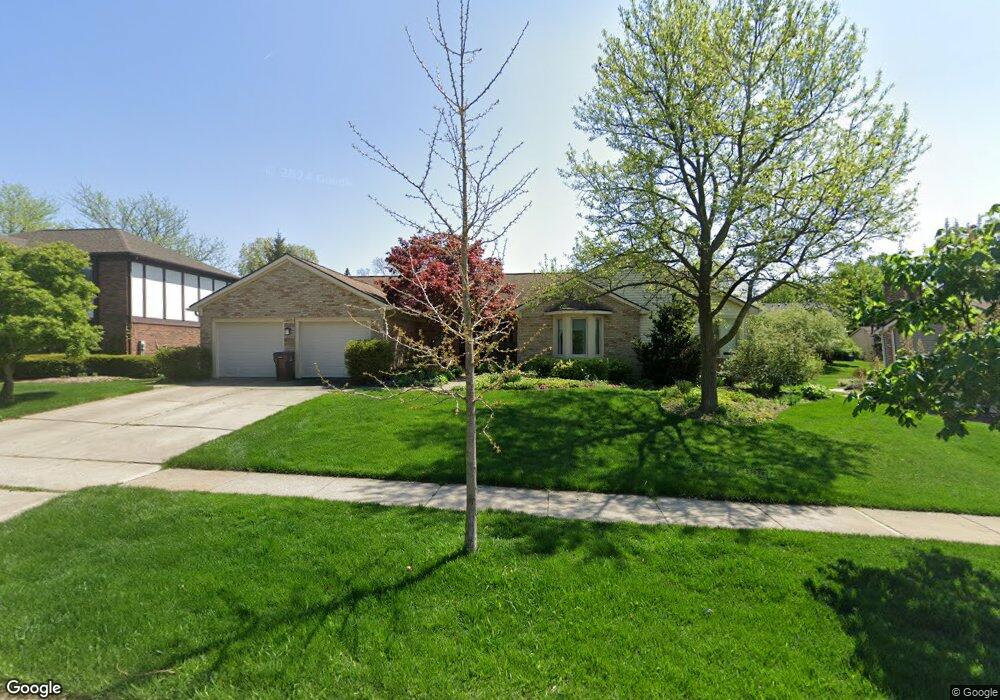 2116 Crestland St, Ann Arbor, MI 48104 - photo 1