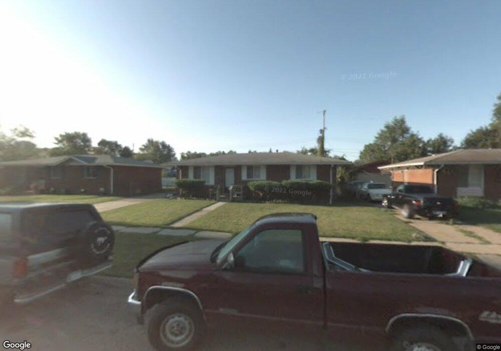 2257 Kevin David Dr, Flint, MI 48505 - photo 1