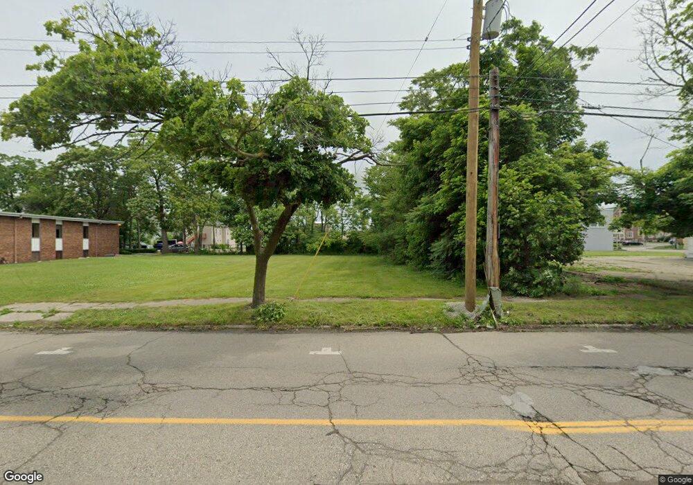 807 S Grand Traverse St, Flint, MI 48502 - photo 1