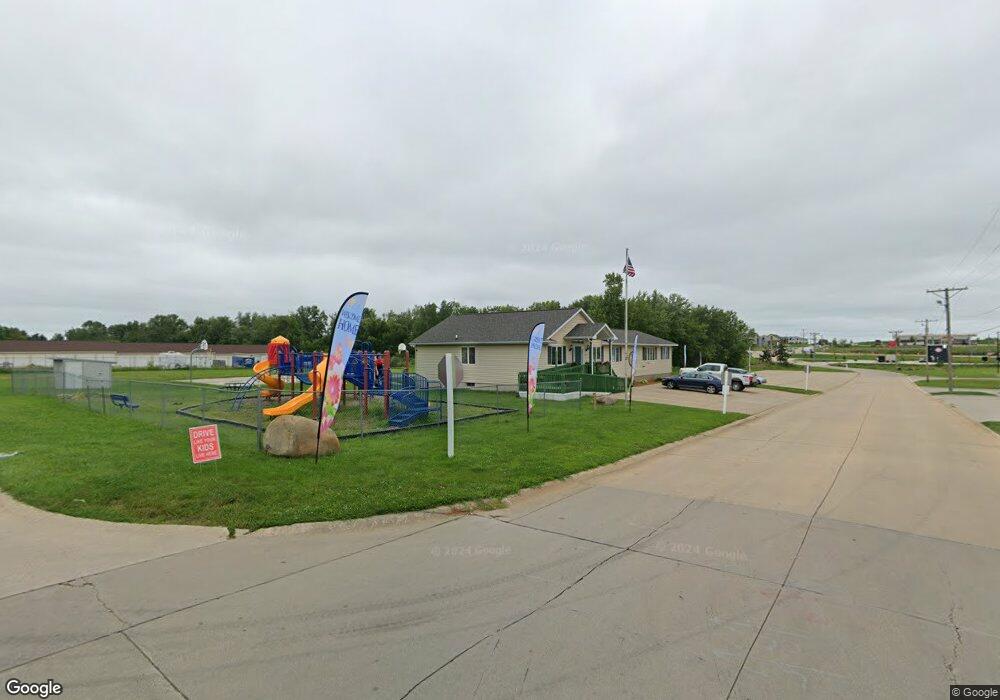 522 Squaw Creek Rd, Cedar Rapids, IA 52403 - photo 1