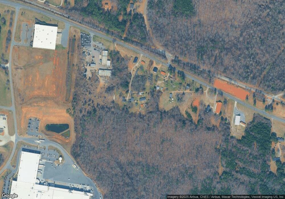 141 Community Ln, Statesville, NC 28677 - photo 1