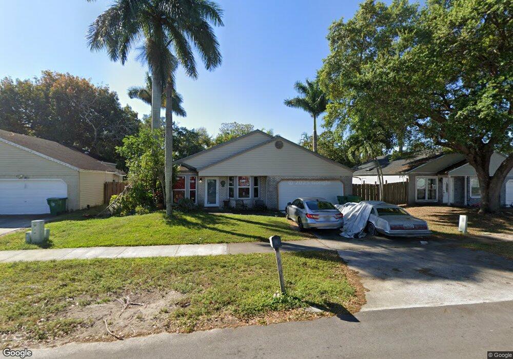 13550 SW 10th Place, Davie, FL 33325 - photo 1
