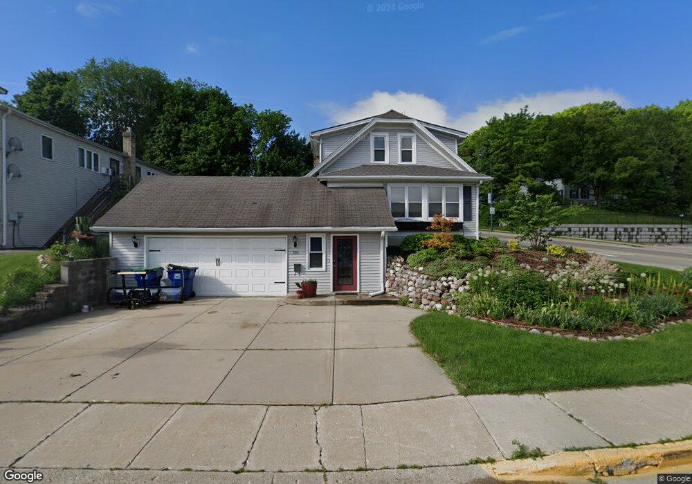 101 Storck St unit 101A, Slinger, WI 53086 - photo 1