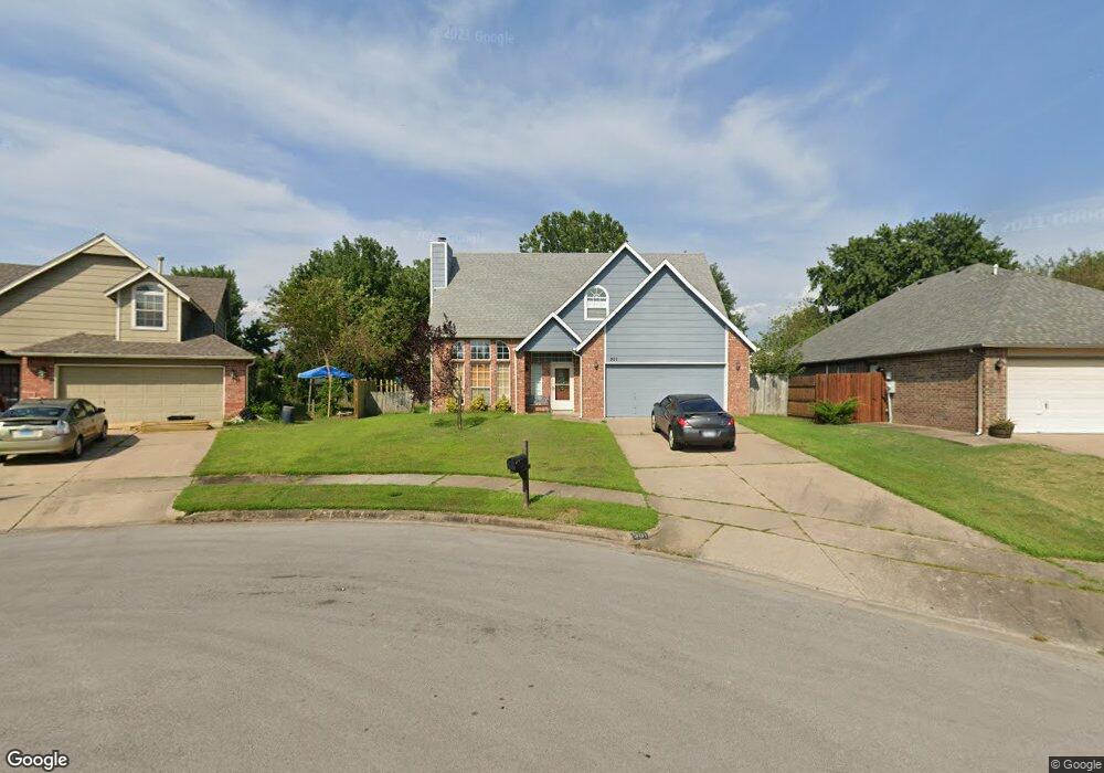 501 S Laurel Ave, Broken Arrow, OK 74012 - photo 1