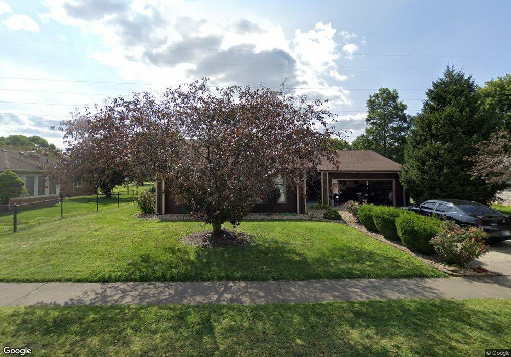 3632 Greenbriar Dr, Columbus, IN 47203 - photo 1