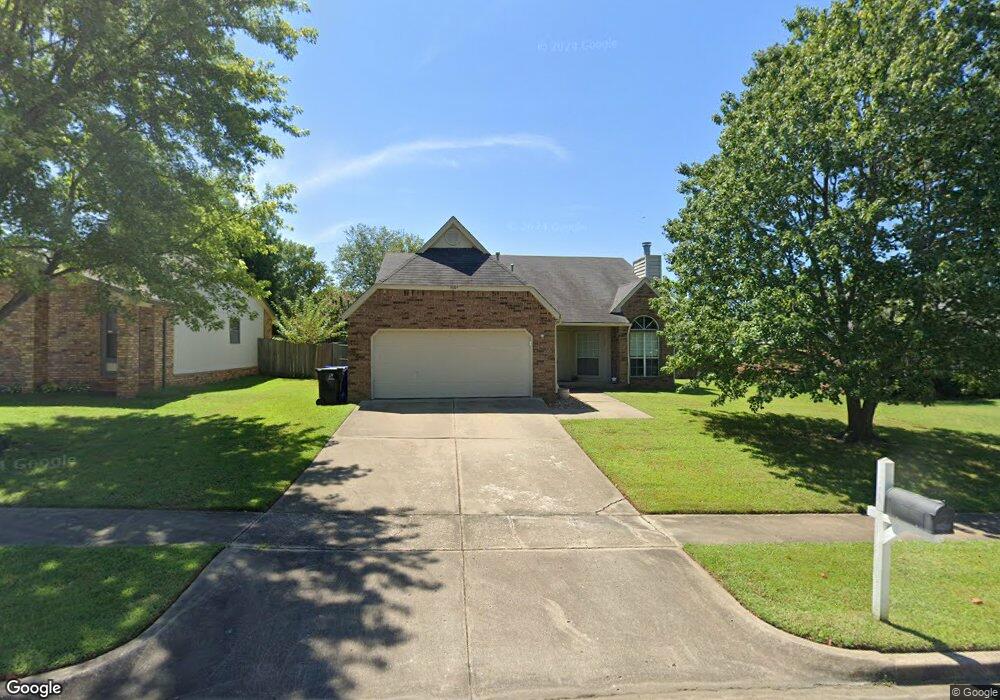 1601 W Orlando Place, Broken Arrow, OK 74011 - photo 1