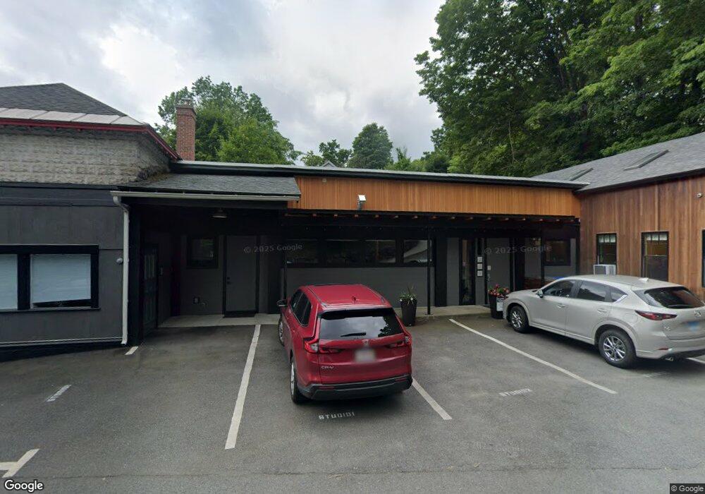 8 Williams St, Shelburne Falls, MA 01370 - photo 1