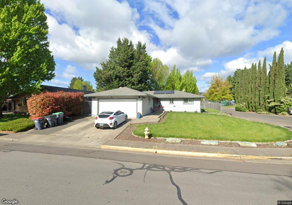 1000 Freeman Rd, Central Point, OR 97502 - photo 1