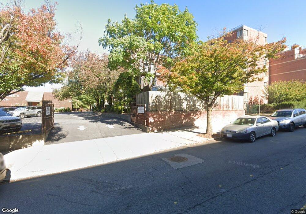 13925 35th Ave, Flushing, NY 11354 - photo 1