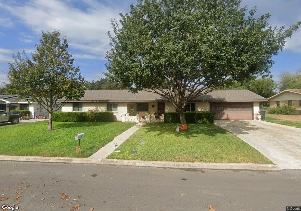 1163 Rivercrest Dr, New Braunfels, TX 78130 - photo 1