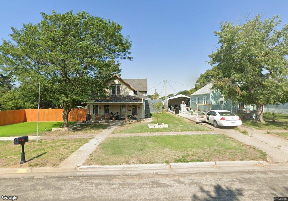 113 N 8th St, Wakeeney, KS 67672 - photo 1