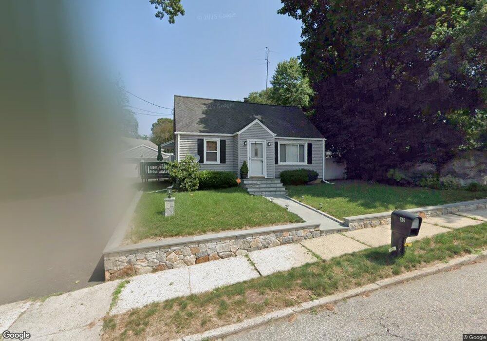 88 Memory Ln, Bridgeport, CT 06606 - photo 1