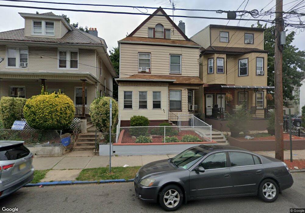 671 E 29th St, Paterson, NJ 07504 - photo 1