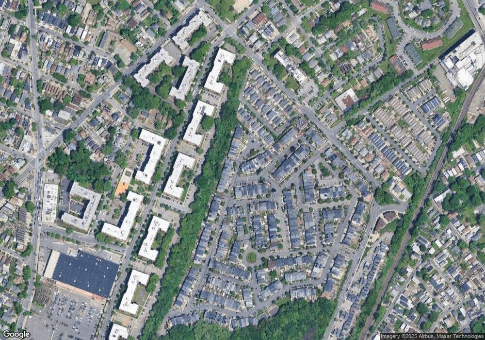 17 Skyline Dr, Staten Island, NY 10304 - photo 1