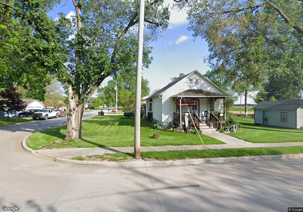 802 S Kickapoo St, Lincoln, IL 62656 - photo 1