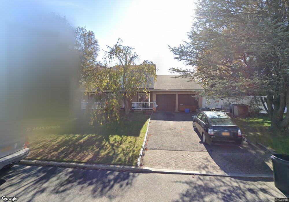 6 Bridle Ln, Glen Cove, NY 11542 - photo 1