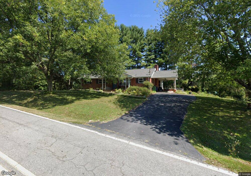 11 Gibbs Rd, Leicester, NC 28748 - photo 1