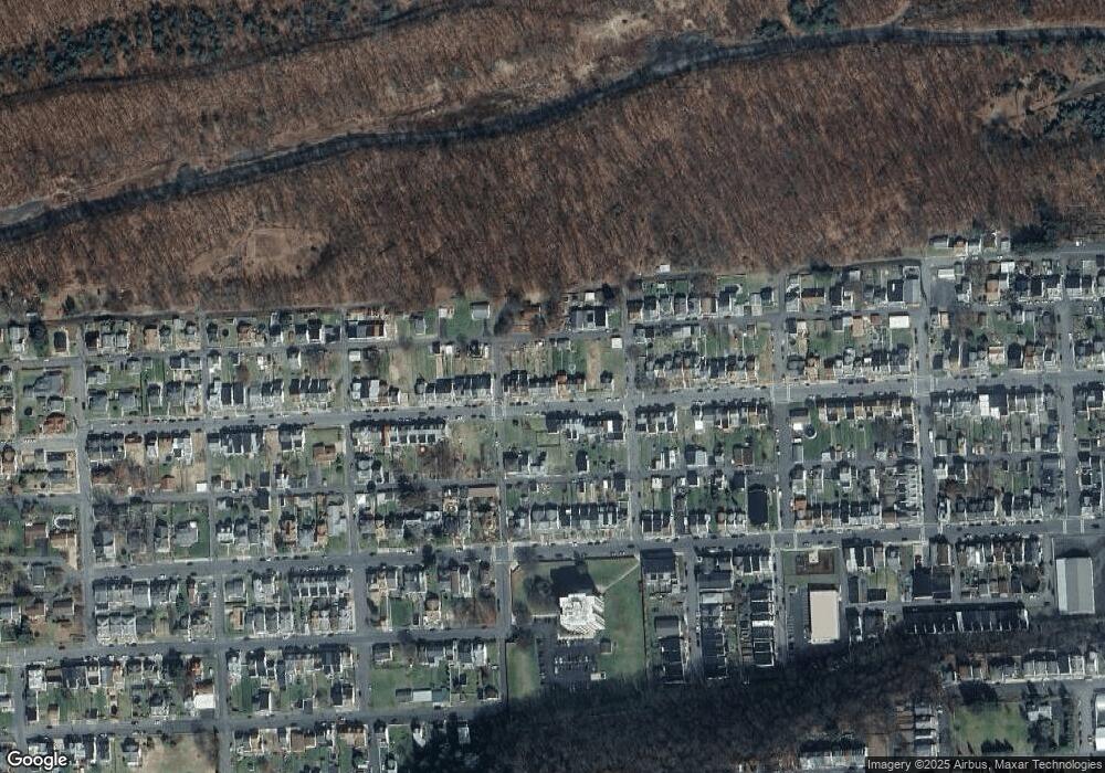 1333 W Walnut St, Coal Township, PA 17866 - photo 1