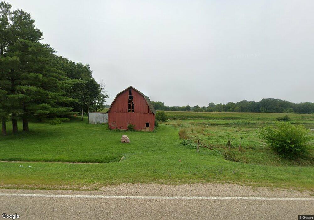 5612 W Charter Oak Rd, Peoria, IL 61615 - photo 1