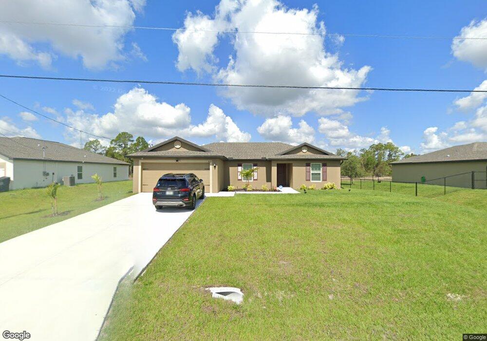842 Youngreen Dr, Fort Myers, FL 33913 - photo 1