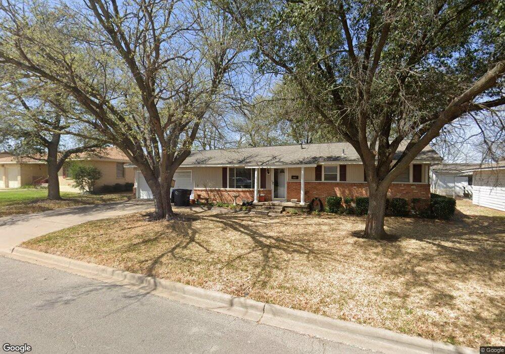 1004 Euclid St, Cleburne, TX 76033 - photo 1