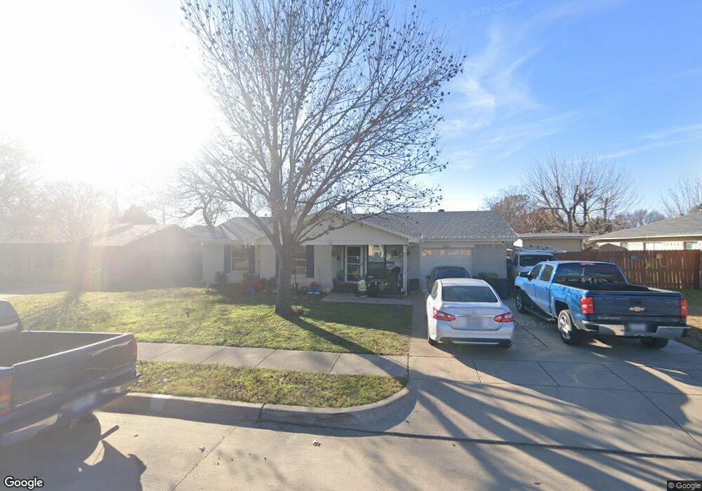 5109 Roberta Dr, North Richland Hills, TX 76180 - photo 1