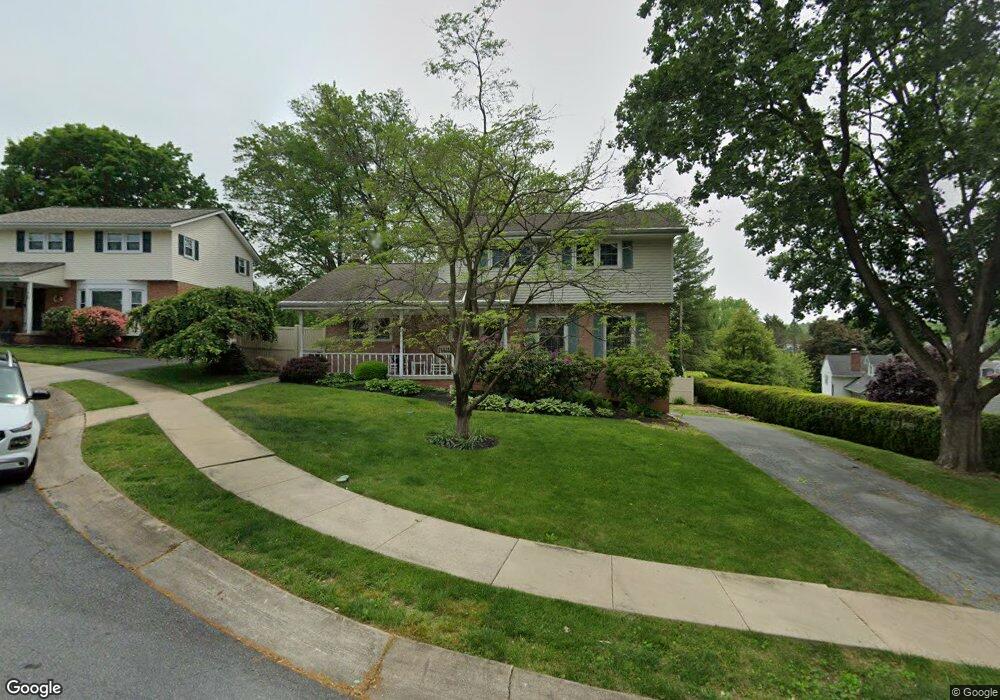 72 Tulip Ct, Reading, PA 19607 - photo 1