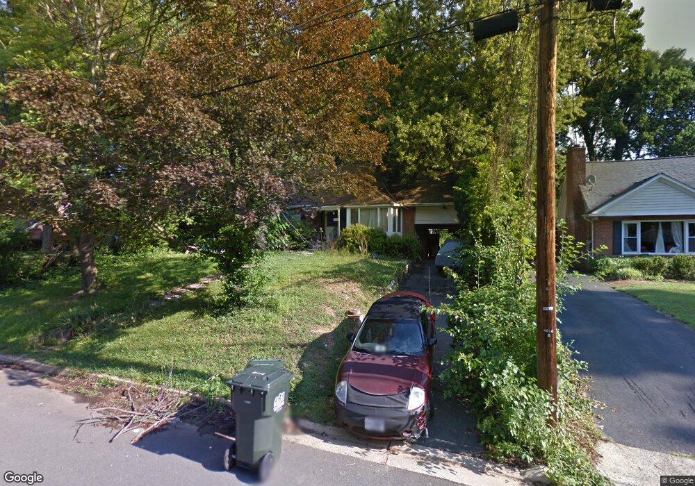 6630 Moly Dr, Falls Church, VA 22046 - photo 1