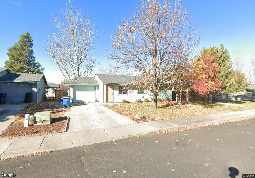 1635 SW 34th St, Redmond, OR 97756 - photo 1