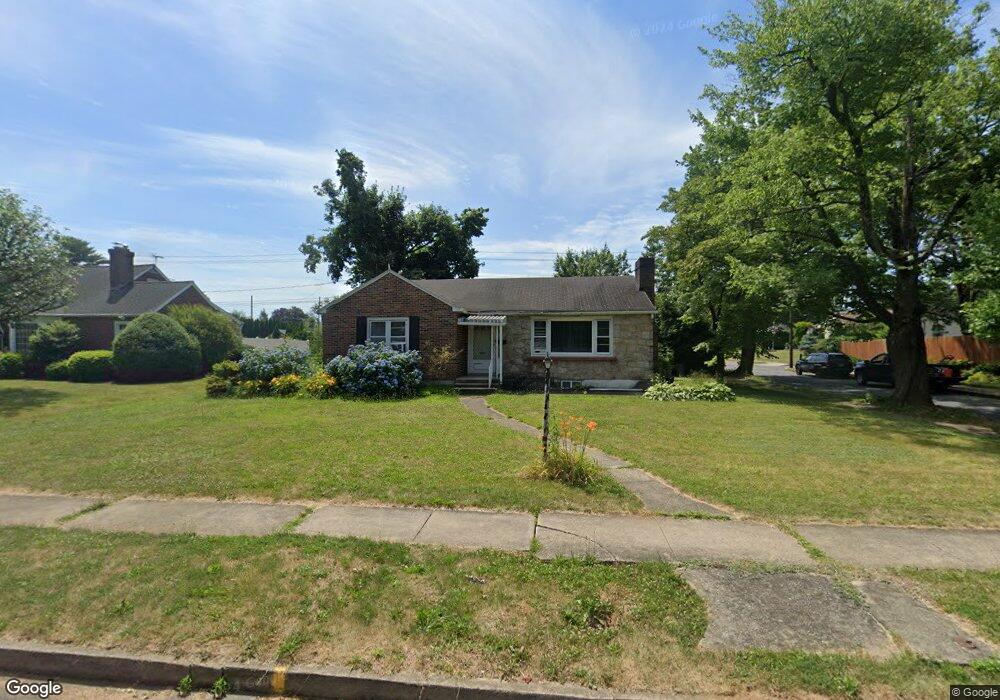 2420 W Union St unit 2426, Allentown, PA 18104 - photo 1