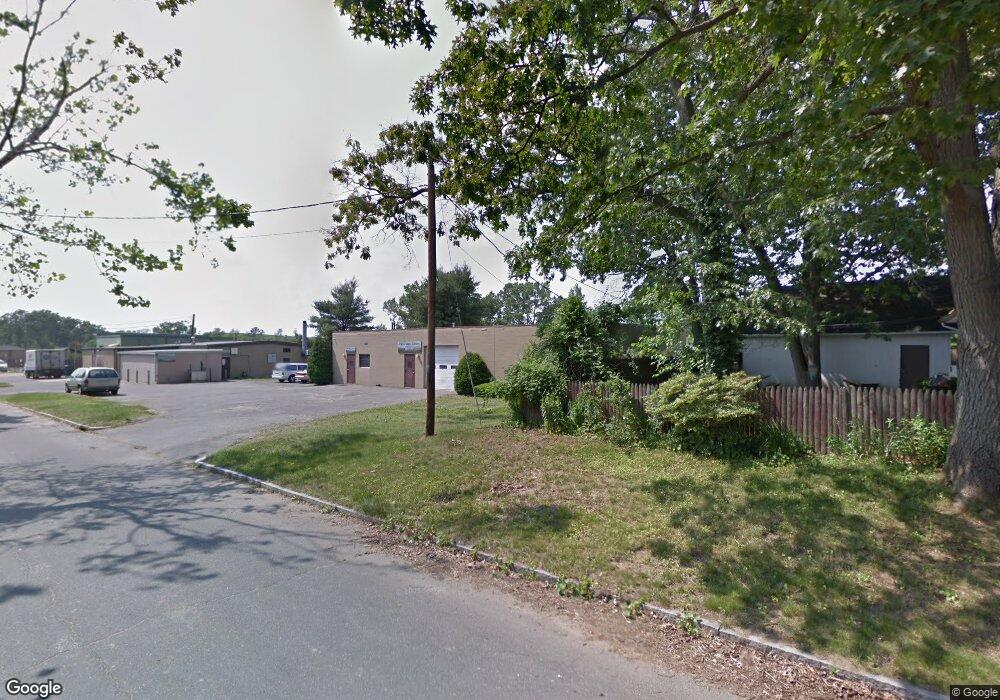 138 Switzer Ave, Springfield, MA 01109 - photo 1