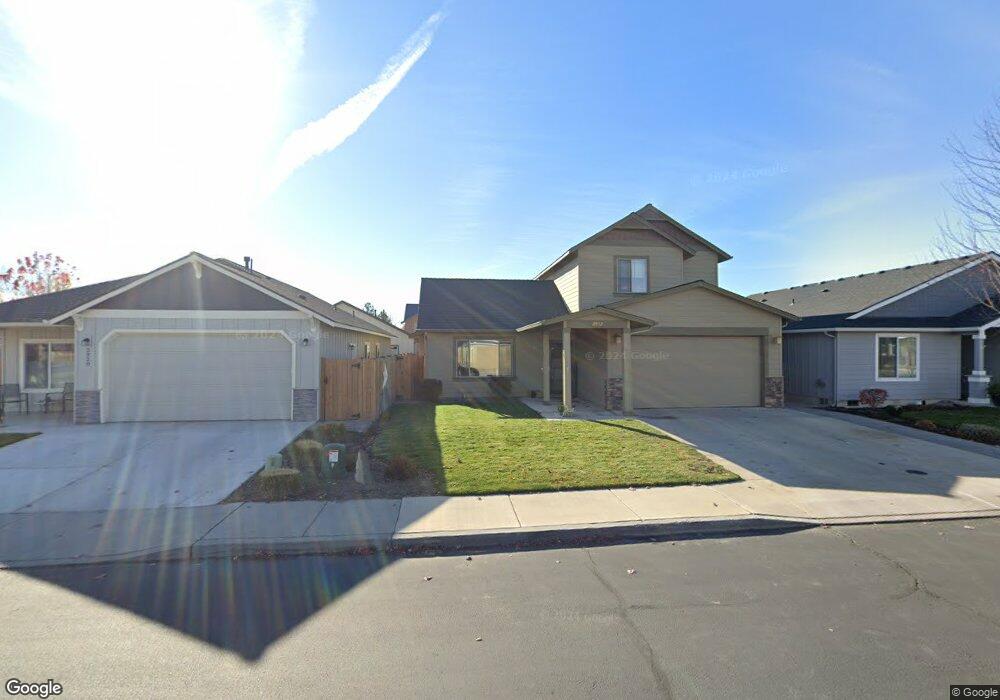 2932 NW Hemlock Ln, Redmond, OR 97756 - photo 1