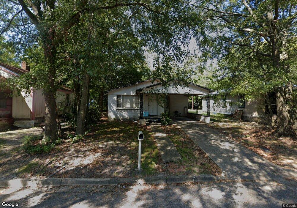 711 Hutchins St, Dothan, AL 36303 - photo 1