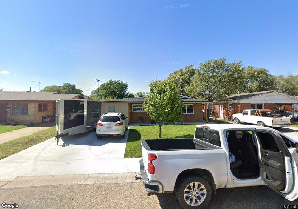 405 Pine Ave, Dumas, TX 79029 - photo 1