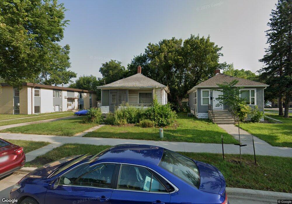805 7th Ave N, Fargo, ND 58102 - photo 1