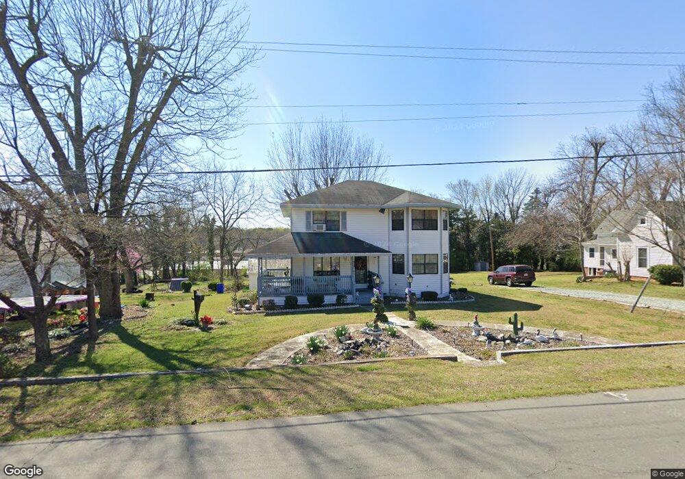 619 N 3rd Ave, Siler City, NC 27344 - photo 1