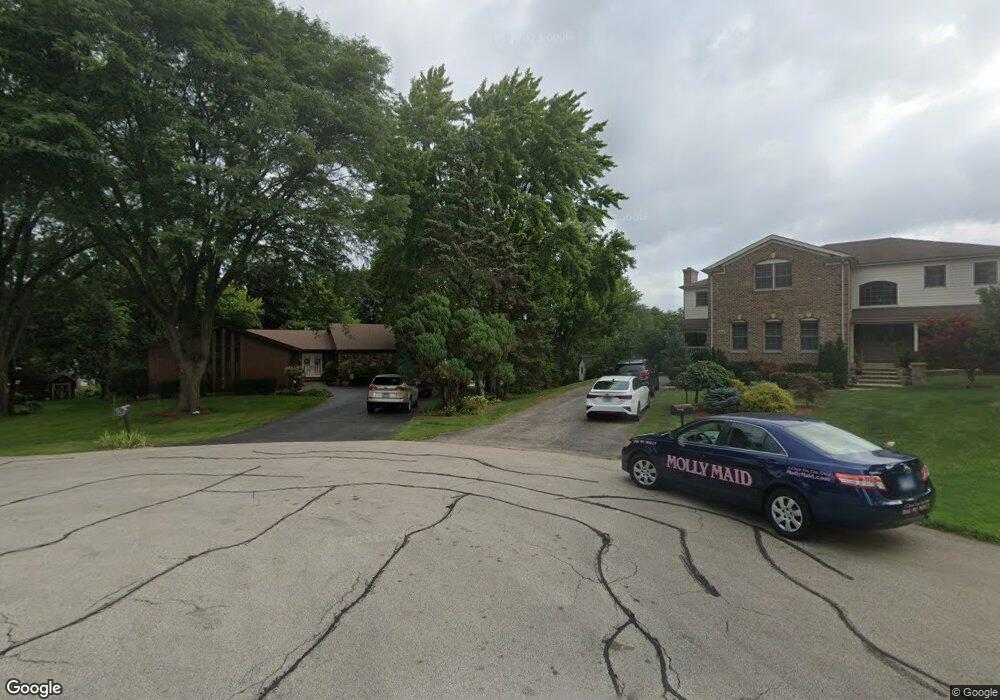 1214 Greenview Ct, Schaumburg, IL 60193 - photo 1