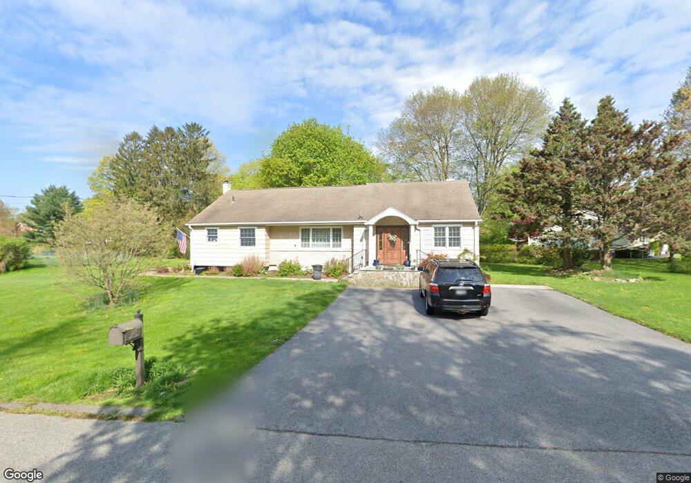2809 Denby Dr, Yorktown Heights, NY 10598 - photo 1