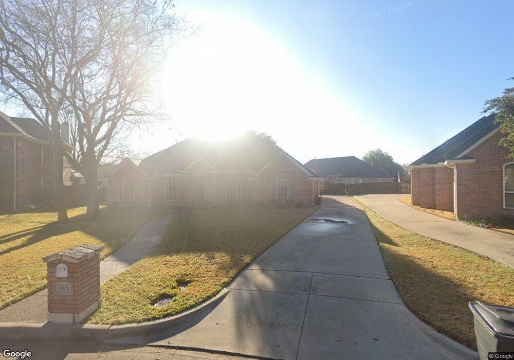 1612 Green Tree Dr, Hurst, TX 76054 - photo 1