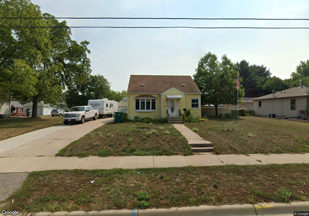 1201 4th St SE, Austin, MN 55912 - photo 1