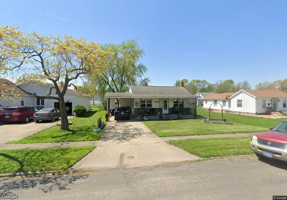 617 Clinton St, Lincoln, IL 62656 - photo 1